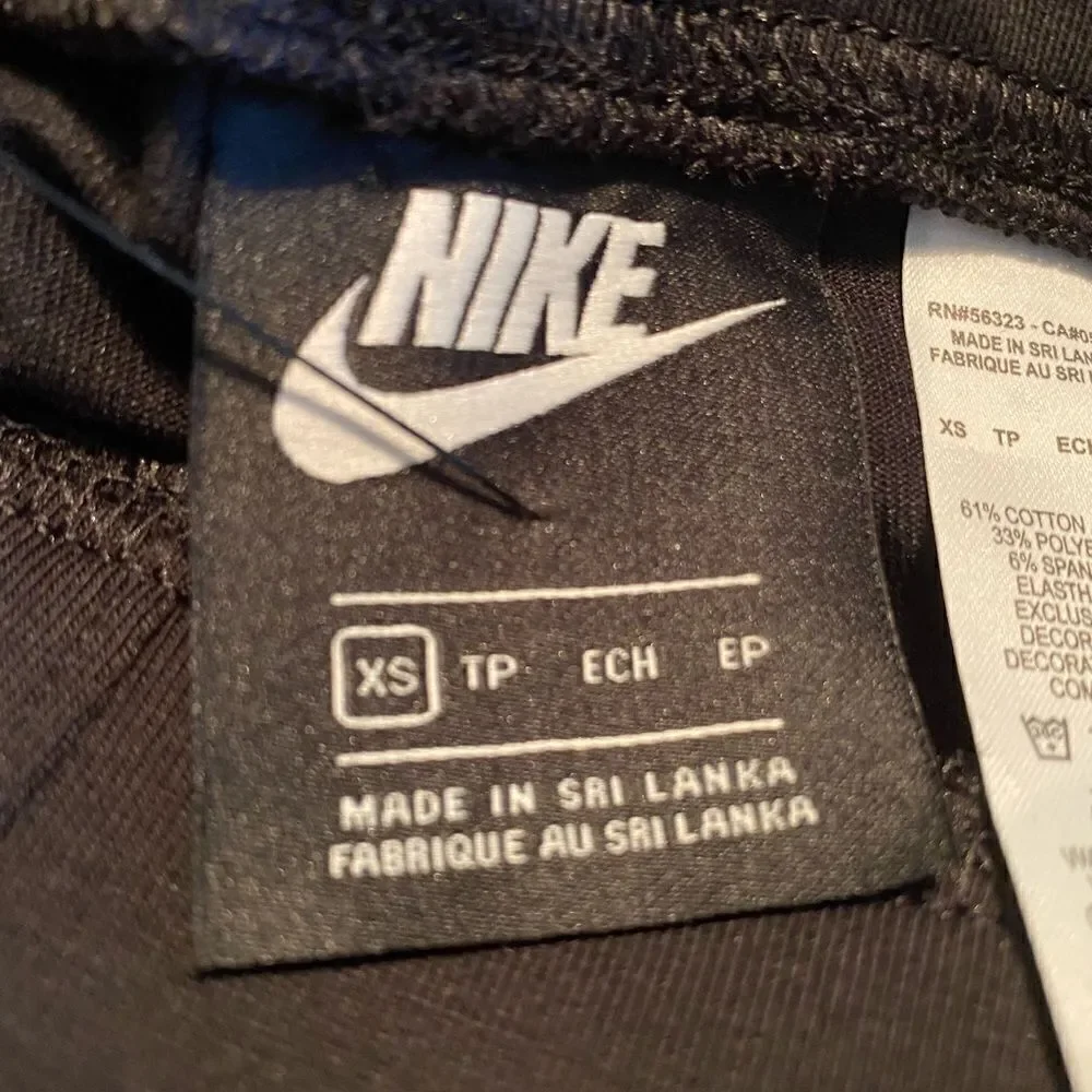NIKE AIR WOMENS Tight Fit LEGGINGS